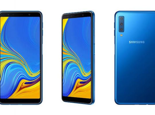 Samsung Galaxy A7 (Blue, 64 GB)
