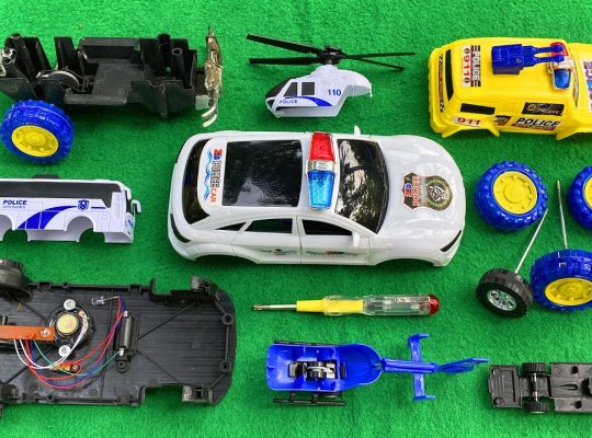 Easy to Assemble Police Toy Vehicles, Helicopters